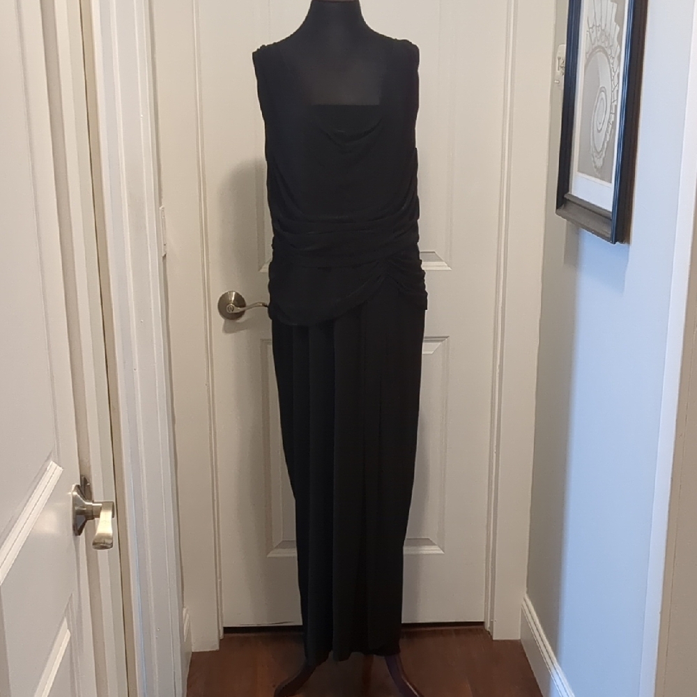 Elegant Black Sleeveless Dress